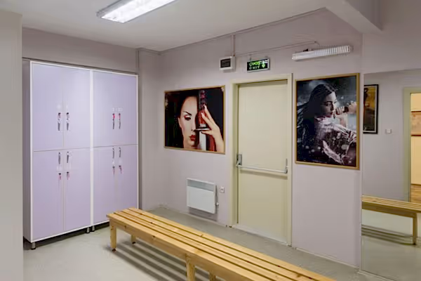 Kadın Soyunma Odası